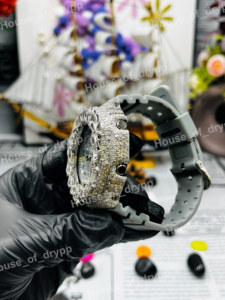 Montre de luxe de créateur au design Hip Hop Throne, entièrement sertie de diamants Moissanite, boîtier rond, montre de déclaration - Product Image 3