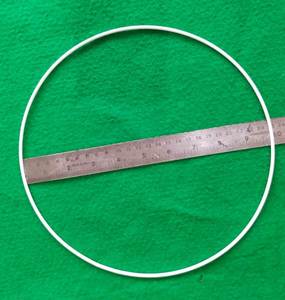 Anneau métallique circulaire attrape-rêves, accessoire de bricolage, décoration murale suspendue, design minimaliste, pièce unique - Product Image 1