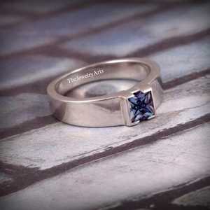 Anillo de Alejandrita de Corte Cuadrado, Anillo de Piedra Preciosa que Cambia de Color, Anillo de Plata de Ley, Anillo de Alejandrita para Ella, Piedra de Nacimiento de Junio - Product Image 3