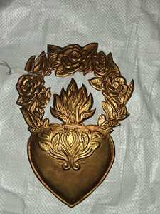 Sacred Heart Vintage Gold Metal Irregular Shape <b>Wall</b> <b>Mirror</b> Minimalist Handmade <b>Hanging</b> Decor for Christmas Home Use No - Product Image 5