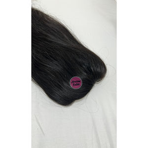 Topper en dentelle 1.5x4 en cheveux indiens Remy lisses et ondulés avec raie naturelle |   Extensions de cheveux humains à clipser, 100% cheveux naturels - Product Image 5