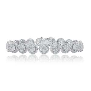 Bracelet en or blanc 18 carats de qualité supérieure, avec grappe de fleurs et diamants ronds, bijoux de luxe pour femmes, cadeau de mariage disponible à la vente - Product Image 2