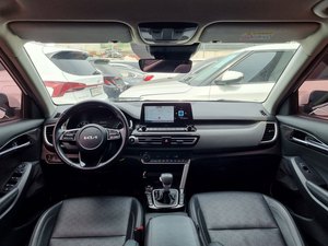 เซลโทส ปี 2023 สภาพดี สีขาว รถ SUV มือสอง ขนาดกะทัดรัด 5 ประตู สำหรับการเดินทางในเมือง ใช้เชื้อเพลิงเบนซิน - Product Image 3