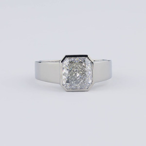 Anillo de diamante cultivado en laboratorio, corte radiante, 3,13 quilates, con 2,50 gramos de joyería de boda rellena de titanio - Product Image 1
