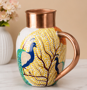 Pichet en cuivre artisanal avec motif paon, corps blanc et poignée en cuivre, carafe décorative orientale avec couvercle - Product Image 4