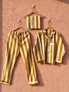 Ensemble de pyjama pour femme en jaune moutarde à rayures imprimées faites à la main |   Vêtements de nuit été automne |   Chemise et pantalon en coton 100% coupe décontractée - Product Image 2