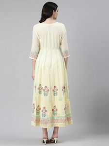 Vestido Maxi Artesanal de Algodón Bohemio para Mujer, con Estampados Florales Tradicionales Hechos a Mano, Estilo Indo-Occidental Anarkali - Product Image 4
