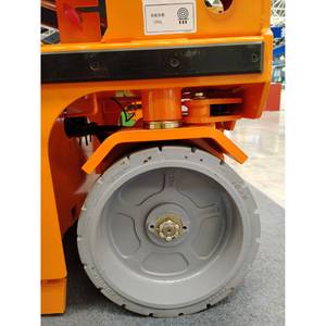 Pneu plein non marquant 15x5 pour roue de nacelle élévatrice à ciseaux AWP - Product Image 5