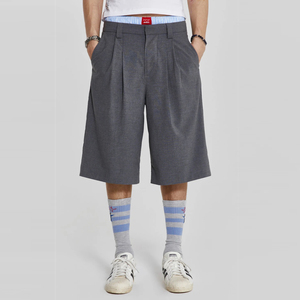 Shorts d'été personnalisés pour hommes, coupe ample, ourlet ouvert, double pli, style Bermuda, jambe large, longueur genou, motif uni, teinture unie - Product Image 6