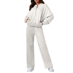Survêtements coupe-vent surdimensionnés pour femmes, personnalisés par OEM, légers, pour le printemps, ensemble jogging 2 pièces, couleur crème - Product Image 6