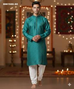 Kurta-Payjama de Seda Jacquard de Primera Calidad con Diseño Geométrico y Bordado en la Solapa, Exportador Indio - Product Image 4