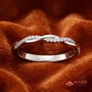 Ensemble de bagues de mariage en moissanite taille radiant, argent sterling 925, tige torsadée, accent pavé, bagues de fiançailles et de mariage, bijoux chics, cadeaux - Product Image 4