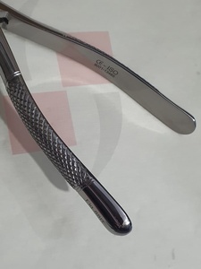 Pinzas de Extracción de Dientes de Acero Inoxidable SURGIMPEX FIG 88R, Patrón Inglés, Instrumento Quirúrgico Dental Profesional - Product Image 3