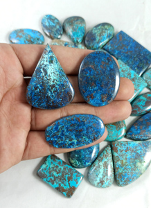 พลอยอะซูไรต์ธรรมชาติ shattuckite Cabochon คริสตัลควอตซ์บำบัดหลวมจำนวนมากจักระอัญมณีบริสุทธิ์เรกิ