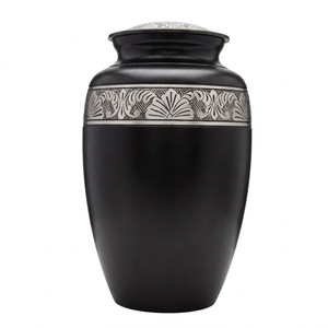 Urna Funeraria de Aluminio Negro Mate al por Mayor con Grabado de Lirio y Loto, Urna Conmemorativa para Cenizas de Adultos - Product Image 1