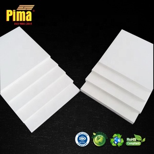 Panneau en mousse PVC WPC Pima, épaisseur 25 mm, densité 0,6 g/cm³, couleur blanche, ignifuge, décoratif, pour meubles de salle de bain - Product Image 1