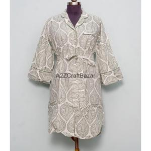 เดรสผ้าฝ้ายพิมพ์ลายดอกไม้สไตล์วินเทจ ความยาวปานกลาง เป็นมิตรกับสิ่งแวดล้อม สไตล์ฮิปฮอป ลายพิมพ์ใหม่ เสื้อเชิ้ตคอวีติดกระดุม ปรับได้ - Product Image 4