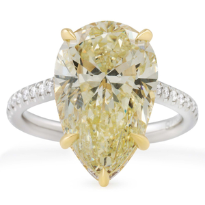Bague enveloppante Signature avec diamant de 7,03 carats de forme poire jaune clair - Product Image 1