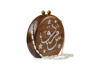Pochette de soirée en bois incrustée de nacre MOP, écologique et luxueuse, avec un savoir-faire de qualité supérieure pour les mariages, les réceptions et les festivals - Product Image 2