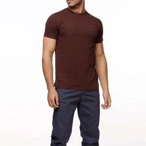Camiseta de Hombre, Corte Ajustado, Cuello Redondo, Tela Elástica y Cómoda, Estilo Casual, Diseño Moderno y Minimalista, Prenda Esencial para el Día a Día - Product Image 1