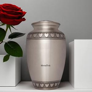Urnes funéraires décoratives en étain, cœur gravé, en métal massif, fournitures funéraires, urnes en métal pour cendres commémoratives, pots - Product Image 1
