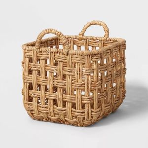 Wholesale Natural Open Grid Water Hyacinth <b>Basket</b> Square Laundry <b>Hamper</b> Handcrafted Storage Container with Handles - Product Image 1
