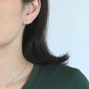 Pendientes de Aro Huggie de Oro Amarillo Sólido de 14K con Diamante Cultivado en Laboratorio Corte Pera Certificado IGI VS+ de 8mm, Regalo de Moda para Fiesta y Cumpleaños para Mujer - Product Image 6