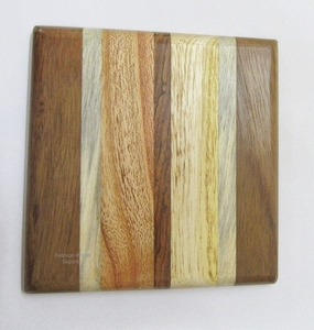 Dessous de verre en bois d'acacia et hêtre au design moderne Tapis carrés personnalisables Accessoires de décoration durables - Product Image 3