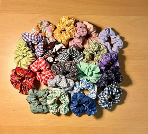 Coleteros de Lujo Hechos a Mano 100% Algodón Ecológico de Colores Surtidos al por Mayor, Coleteros Suaves y Elásticos Estampados para Cola de Caballo, Accesorios de Moda para el Cabello - Product Image 1