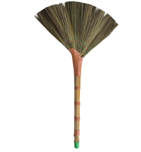 Escoba de hierba natural con mango de madera, ecológica, clásica, para uso en exteriores, con cerdas suaves y fáciles de limpiar - Product Image 2
