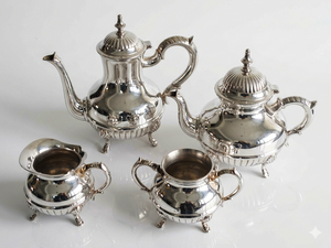 Ensemble de service à café et thé en acier inoxydable de qualité supérieure, artisanal, durable, écologique, avec cafetière, sucrier et crémier, design géométrique moderne - Product Image 5