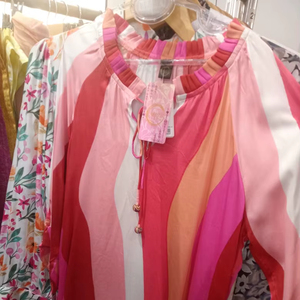 100% rayonne multicolore rayé tunique à manches longues coupe ample haut cou cordon Vintage décontracté Resort porter pour l'été avant fait - Product Image 3