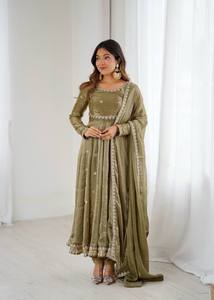 <b>PRESENTED</b> OUR NEW GOWN PAIR WITH REAL MODLING FOR THIS WEDDING SEASON - Product Image 2