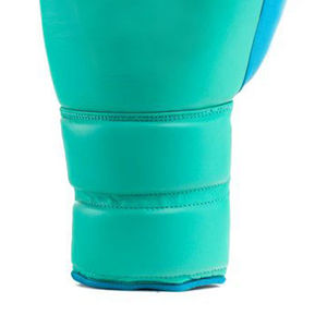 Gants de boxe professionnels en cuir à lacets pour une performance d'entraînement d'élite, design haut de gamme, unisexe - Product Image 3