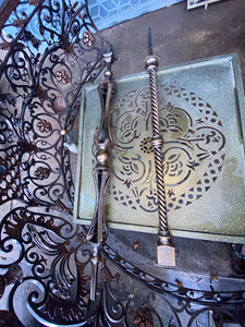Luxury Handmade Artistic Iron Stair Baluster 900mm <b>Wall</b>-Mounted Zinc Coated Powder Coated Factory Direct Supply - Product Image 4