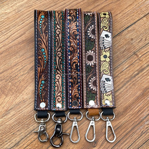 Porte-clés de poignet de luxe en cuir repoussé à la main pour femmes porte-clés en cuir véritable lanière de téléphone d'identité porte-clés de bracelet - Product Image 4