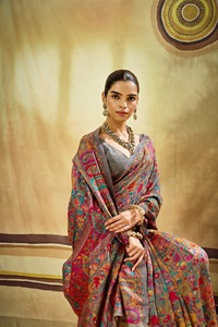 Sari de seda azul claro con borde bordado y blusa para mujer, ropa tradicional india para bodas - Product Image 4