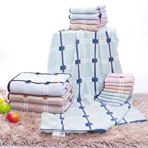 Serviettes de Spa en Gros, Coton Doux, Grammage Élevé, Séchage Rapide, Ultra Absorbantes, Serviettes de Toilette de Luxe, Fournisseur OEM en Gros, Coton à Carreaux - Product Image 3