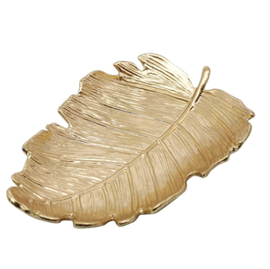 Plat en laiton vintage en forme de feuille, décoratif, style mid-century, pour servir des fruits secs et des collations, pour la maison et la cuisine - Product Image 6