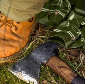 Hache en acier carbone forgée à la main - 16,7 cm - Hache professionnelle pour le bushcraft - Lame avec poignée en cuir - Personnalisable - DIY - ODM - Idéale pour les travaux en extérieur - Cadeaux - Product Image 5