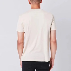 T-shirt court personnalisé pour homme, coupe ample et oversize, noir uni, impression en relief, 300 g/m² - Product Image 2
