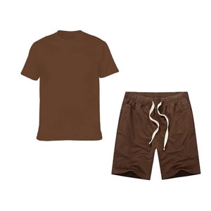 ชุดกีฬาลำลองฤดูร้อนสำหรับผู้ชาย พิมพ์ลายคุณภาพสูง ผ้าฝ้าย 100% เสื้อแขนสั้นน้ำหนักเบาและกางเกงขาสั้น ดีไซน์โลโก้ - Product Image 1