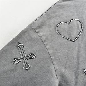 เสื้อฮู้ดโอเวอร์ไซส์ผู้ชาย ปักลายหัวใจไขว้ ผ้าถักนิตติ้ง คอตตอน สวมใส่สบายๆ ในฤดูใบไม้ร่วง มีกระเป๋า - Product Image 6
