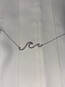 จี้เพชรสำหรับผู้หญิง ทองคำขาว 14k เพชรเพาะเลี้ยงในห้องปฏิบัติการ ดีไซน์หรูหรา ประกายระยิบระยับเหนือกาลเวลา ฝีมือประณีต หรูหรา - Product Image 1
