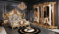 Ensemble de chambre à coucher de luxe en bois de mahogany massif, lit king-size sculpté doré, armoire, coiffeuse, style mi-siècle, antique, pour hôtel et appartement
