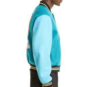 Veste universitaire brodée sur mesure avec corps en laine et manches en simili cuir pour la collection streetwear - Product Image 3