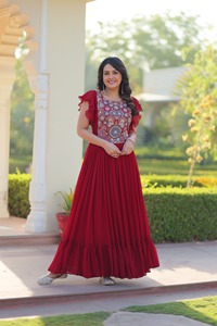 Vestido Maxi Anarkali Rojo de Georgette, Estilo Étnico Indio Tradicional, Elegante, con Bordado Intenso y Mangas con Volantes, Kurti Largo - Product Image 3