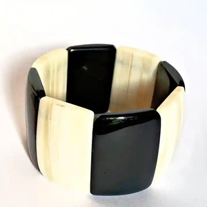 Accesorio de Moda, Regalo de Cumpleaños para Ella, Brazaletes de Resina Modernos para Mujer, Joyería de Moda Ligera Hecha a Mano para Uso Diario - Product Image 3