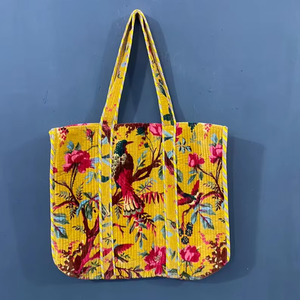 Bolsa de Compras de Verano Ligera de Algodón Ecológico, Hecha a Mano con Estampado de Bloques, Acolchada, con Cierre de Cremallera y Práctico Bolsillo - Product Image 1