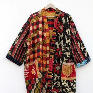 Recién llegado, chaqueta Kantha de algodón indio, chaqueta de edredón Kantha Vintage, Kimono largo clásico con cinturón y chaqueta de mujer de cuello grande - Product Image 1